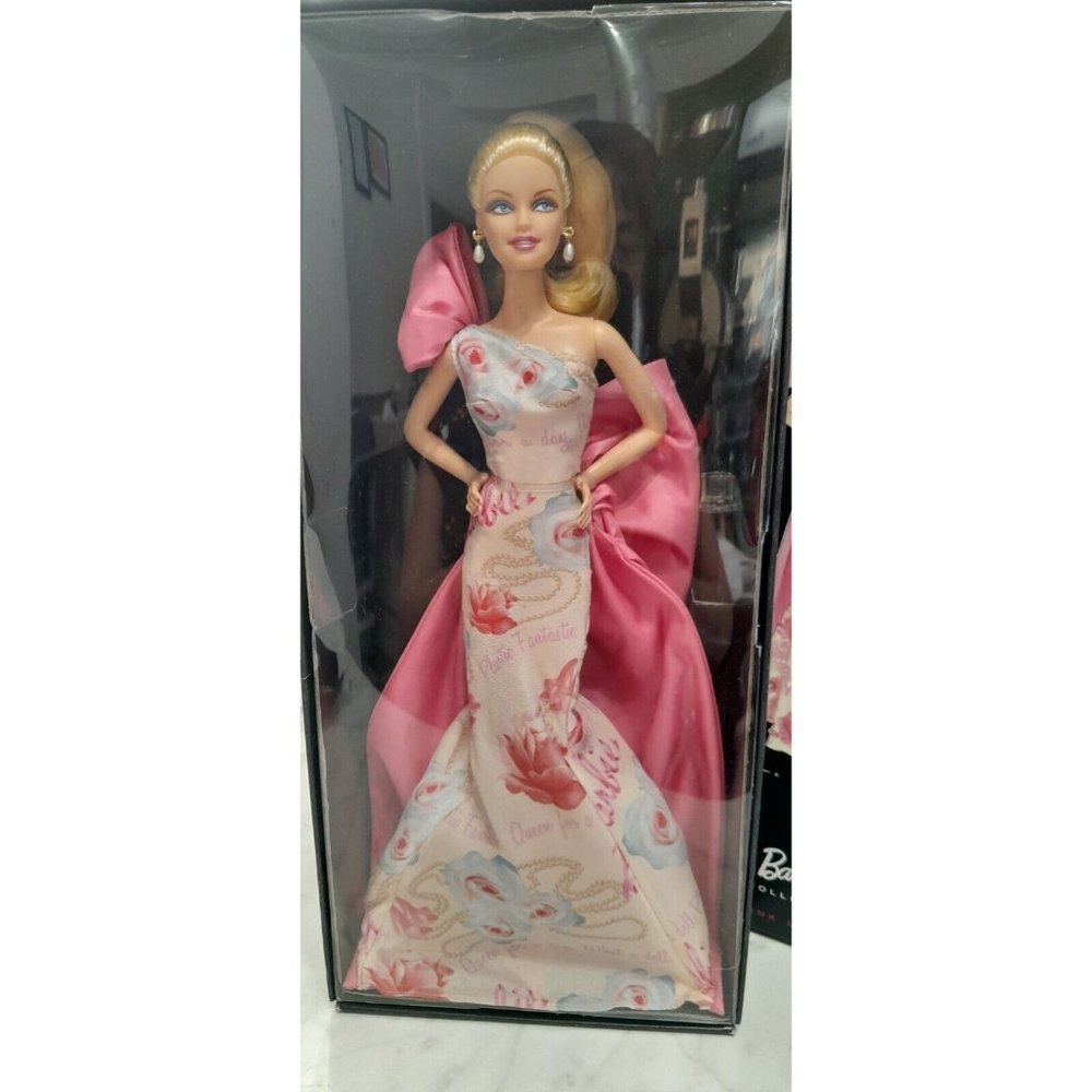 Avon Barbie Rose Splendeur  New In Original Box By Robert Best - Picture 2 of 9